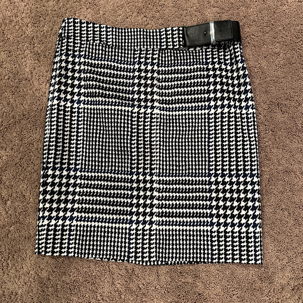 Michael kors Black and White Houndstooth Skirt| size 10